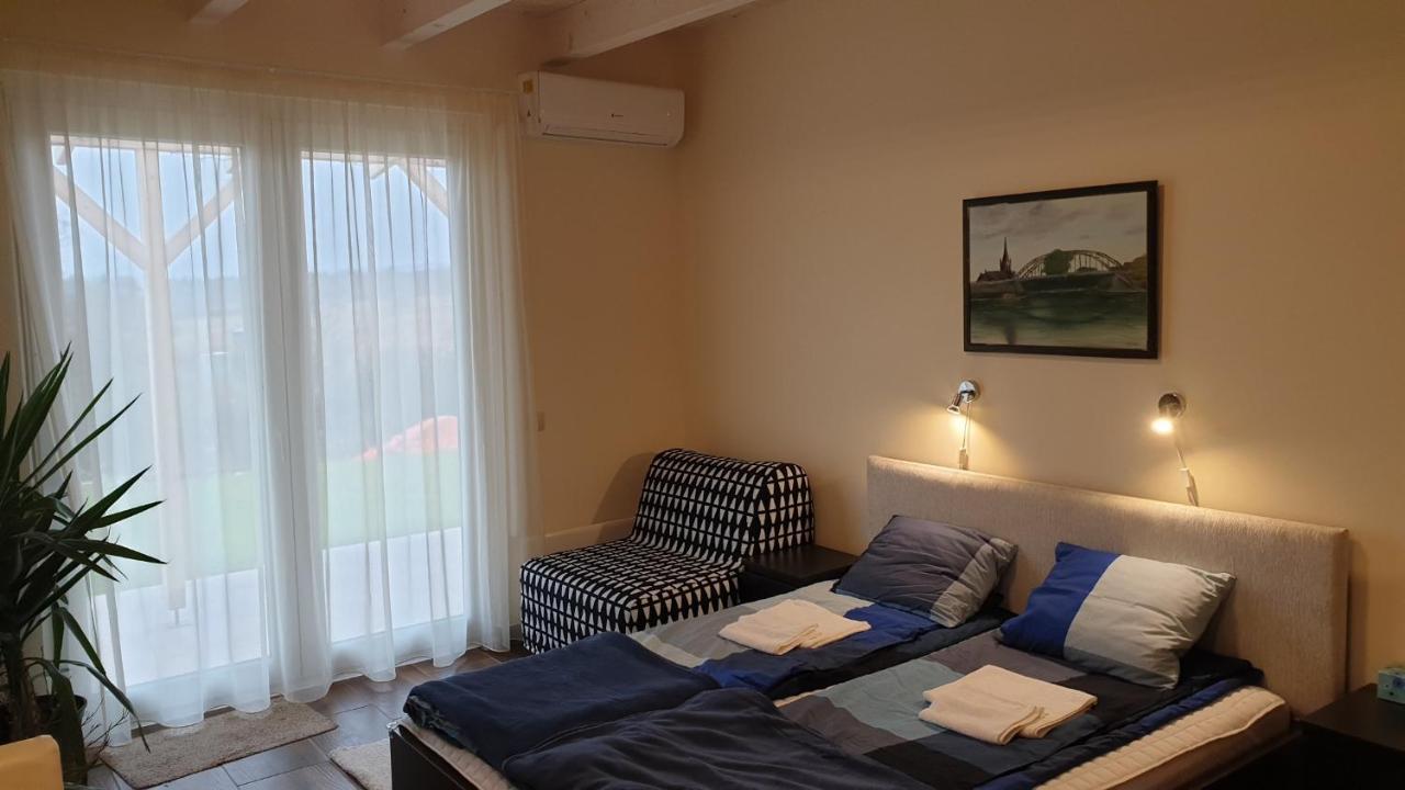 Buzavirag Apartmanhaz Балатонакалі Екстер'єр фото