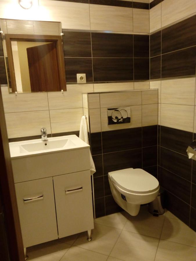 Buzavirag Apartmanhaz Балатонакалі Екстер'єр фото